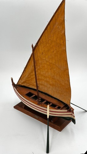 Vintage model maestral boat - model,